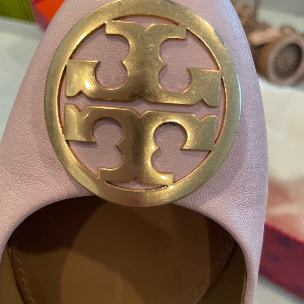Tory Burch pink flats - Picture 3 of 8